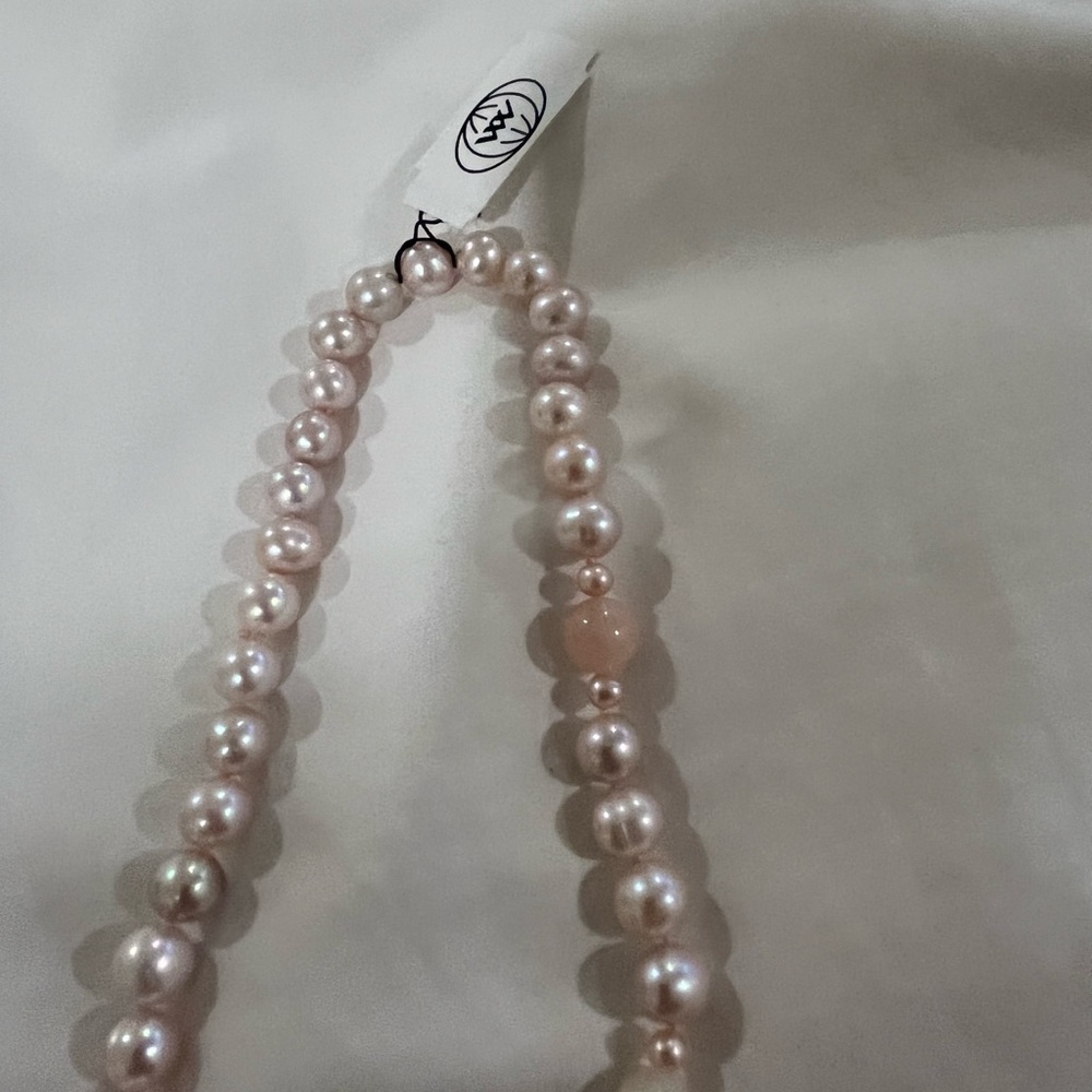Elegant Pearl Necklace
